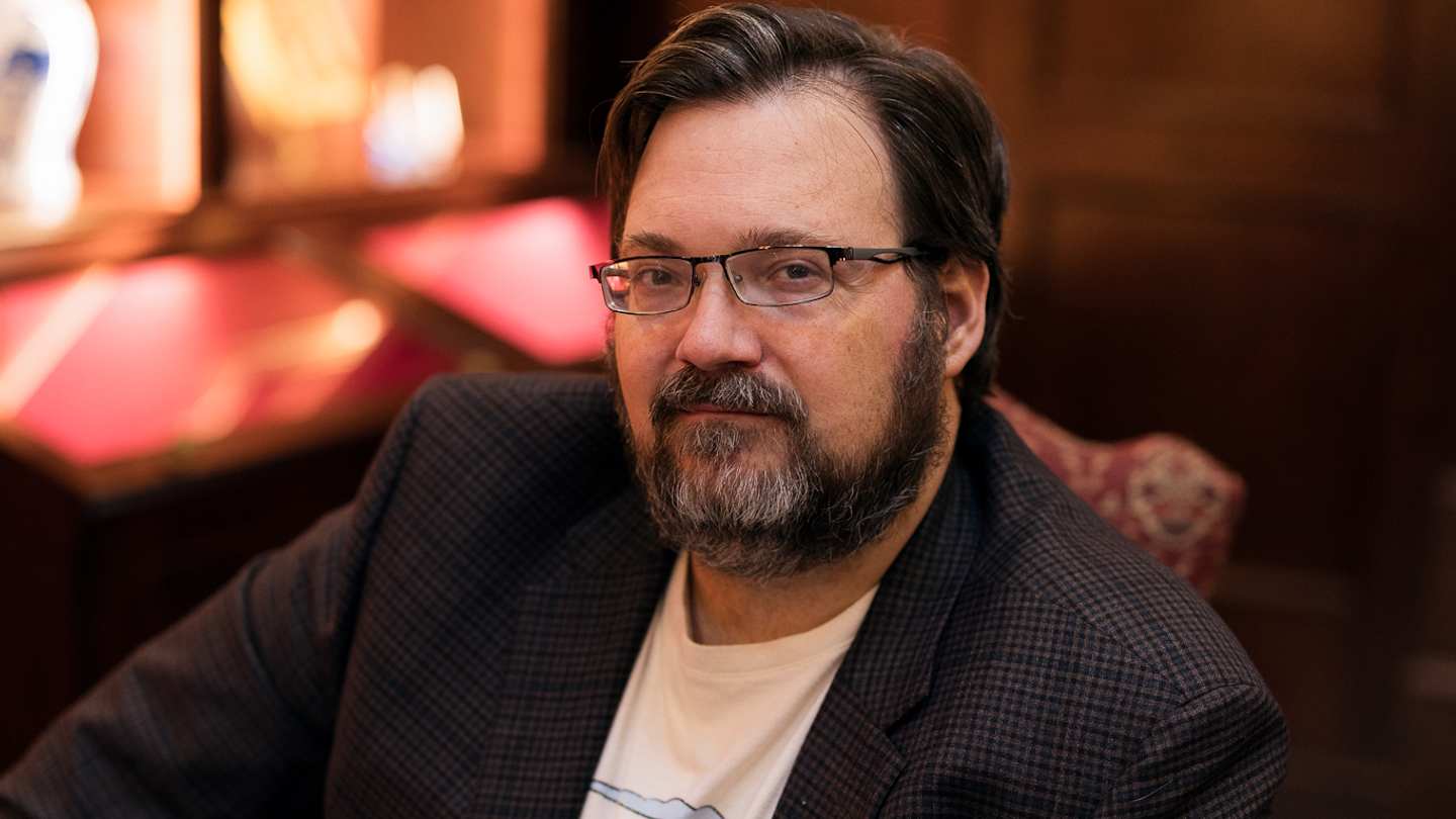 Brandon Sanderson has finished writing the next Mistborn novel | books ...